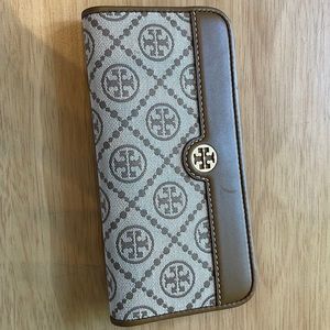 Tory Burch Wallet